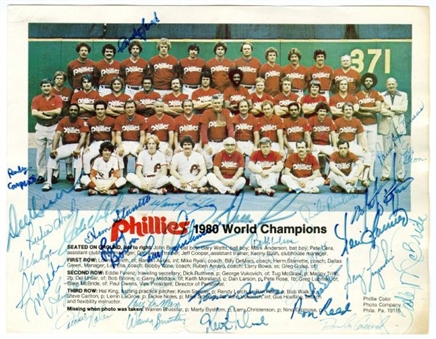 1980 Philadelphia Phillies Team Signed Photo with 31 Signatures 